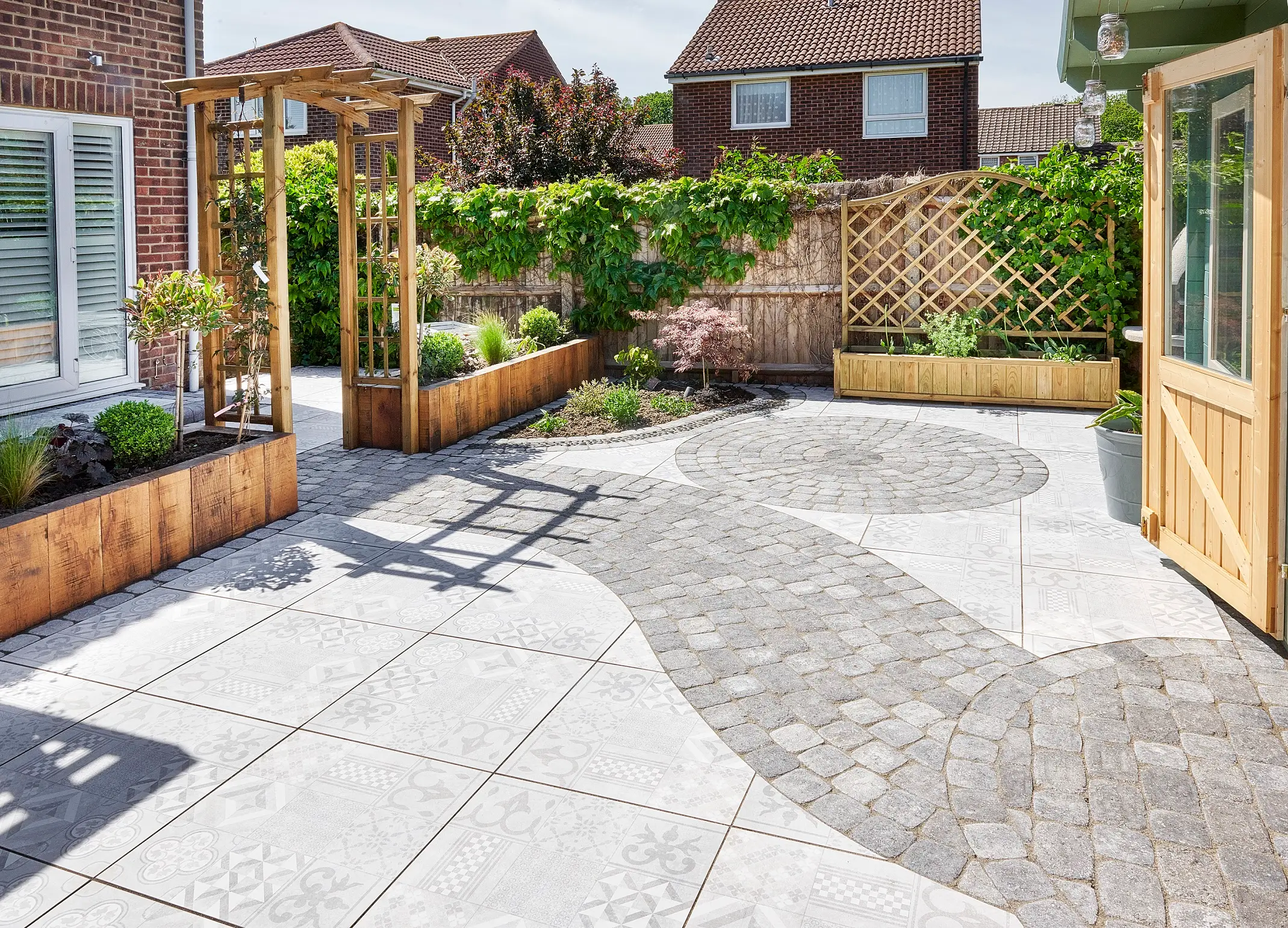 Paving Contractors Auckland showcasing elegant garden paving solutions to create beautiful outdoor spaces